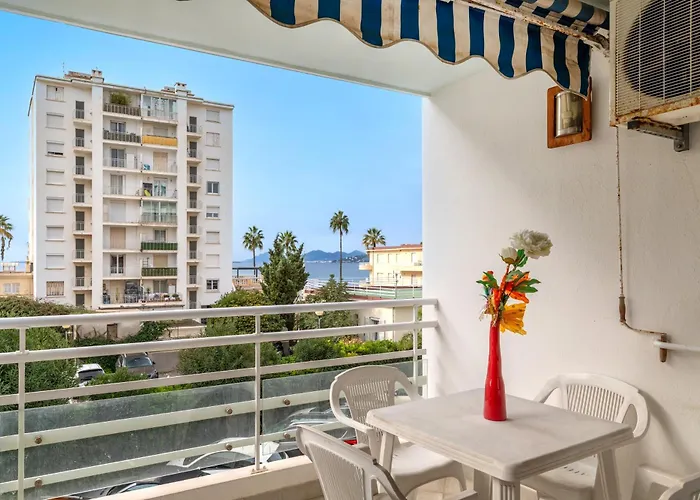 Les Tropiques Bord De Juan Les Pins أنتيب